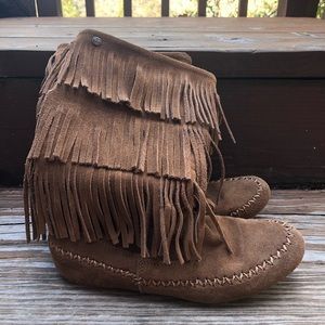 Makalu nalani tan suede mocassins fringe 7.5